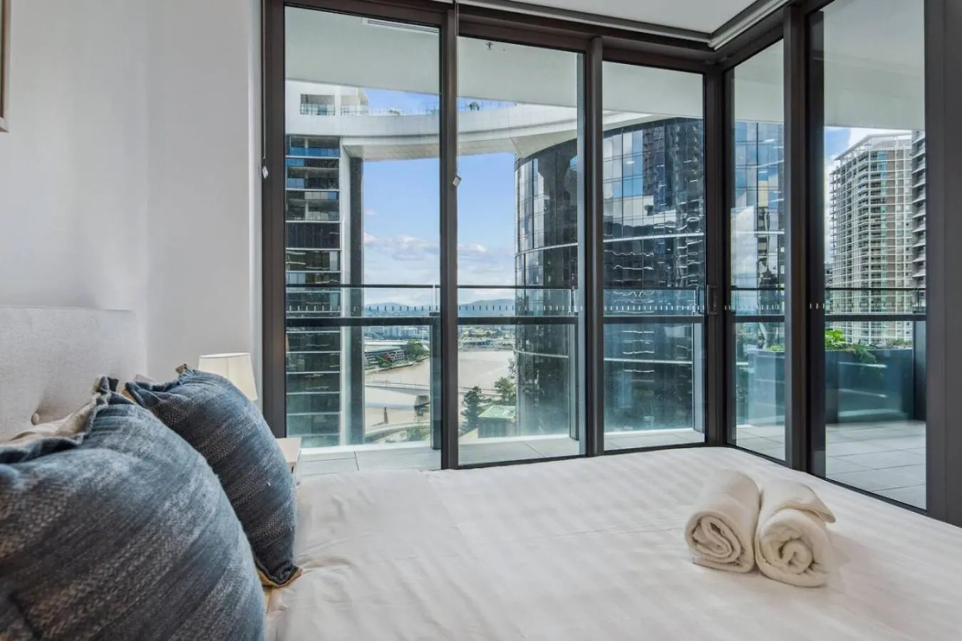 1 Bedroom Apartment In Queens Wharf ブリスベン